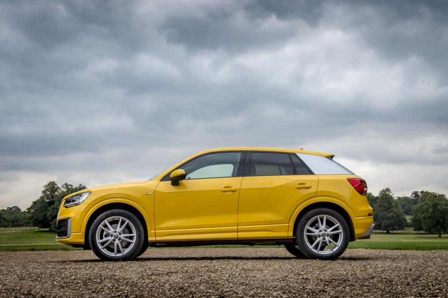  Audi Q2 TFSI S-Line 2016 года  (UK) (фото 14 из 32)
